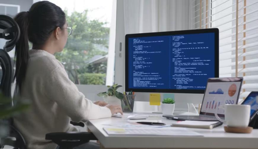 新抚区企业数字化解决方案:机器学习赋能商业模式升级的核心路径